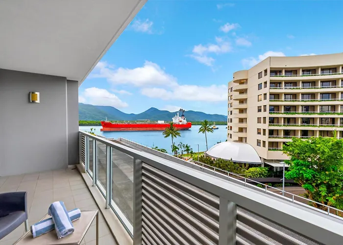 Panoramic Views At Harbour Light On The Waterfront