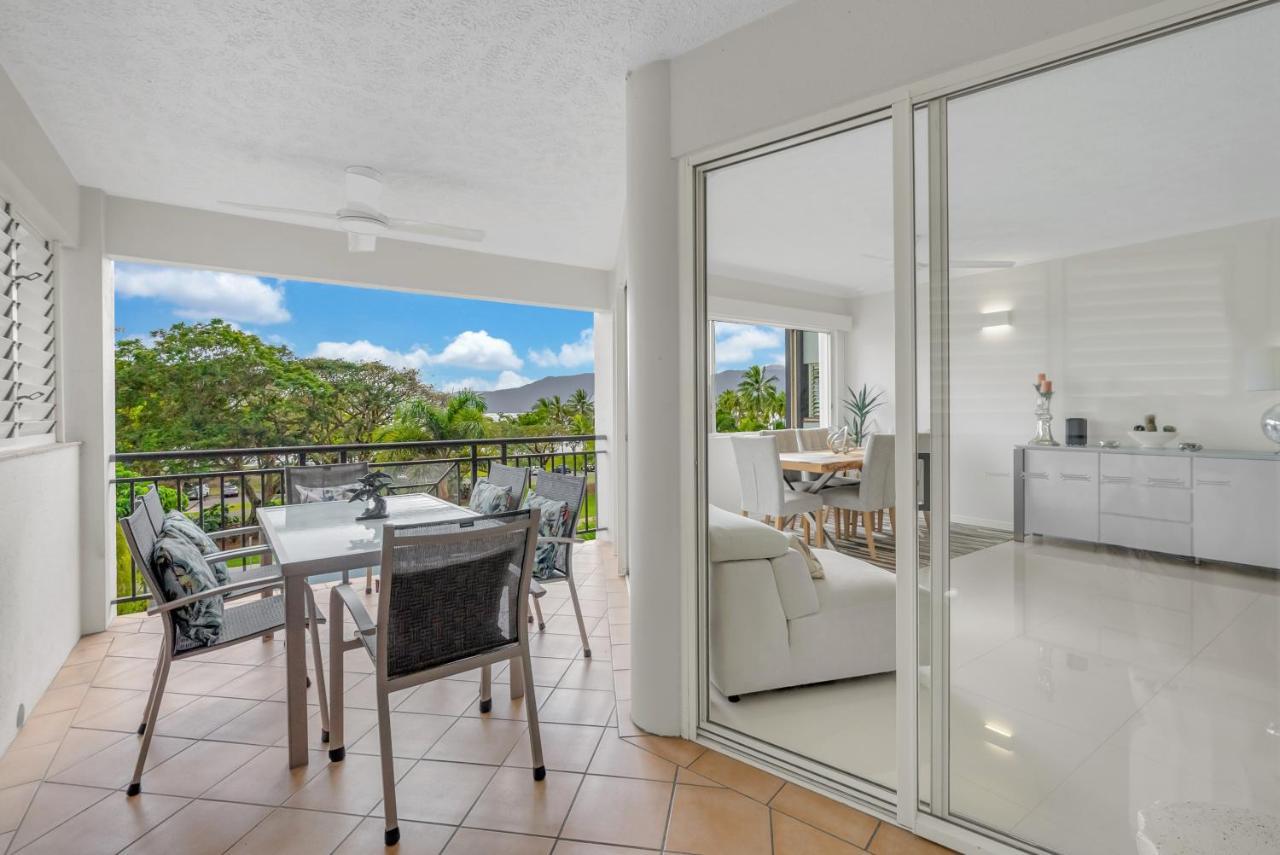 Waterfront - 5 Minutes From Airport Cairns