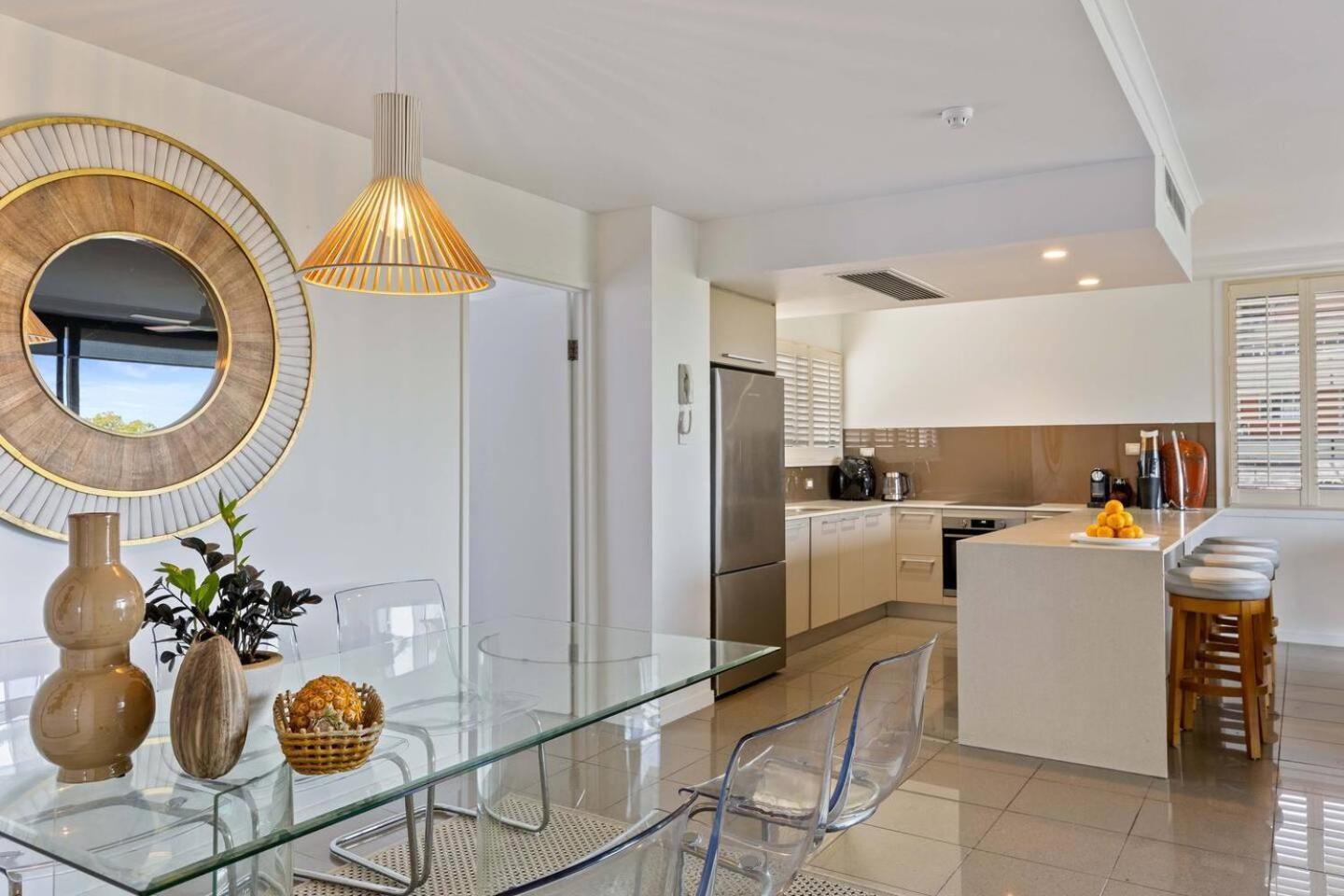 The Abbott—a Sea-swept Esplanade Abode Cairns