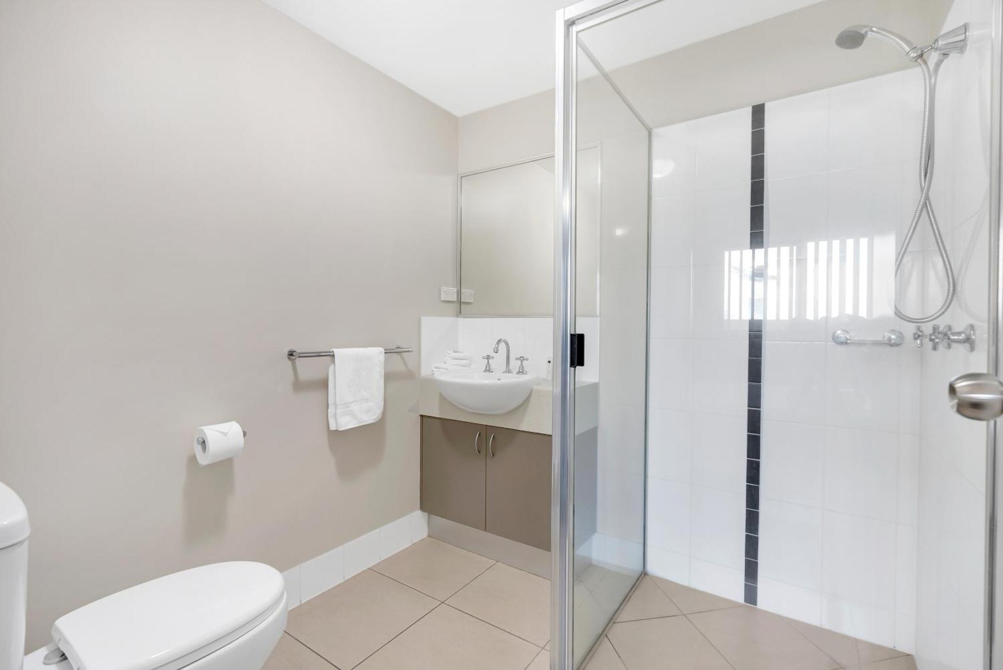 Apartment The Edge - Just Steps To Esplanade Frontage Cairns