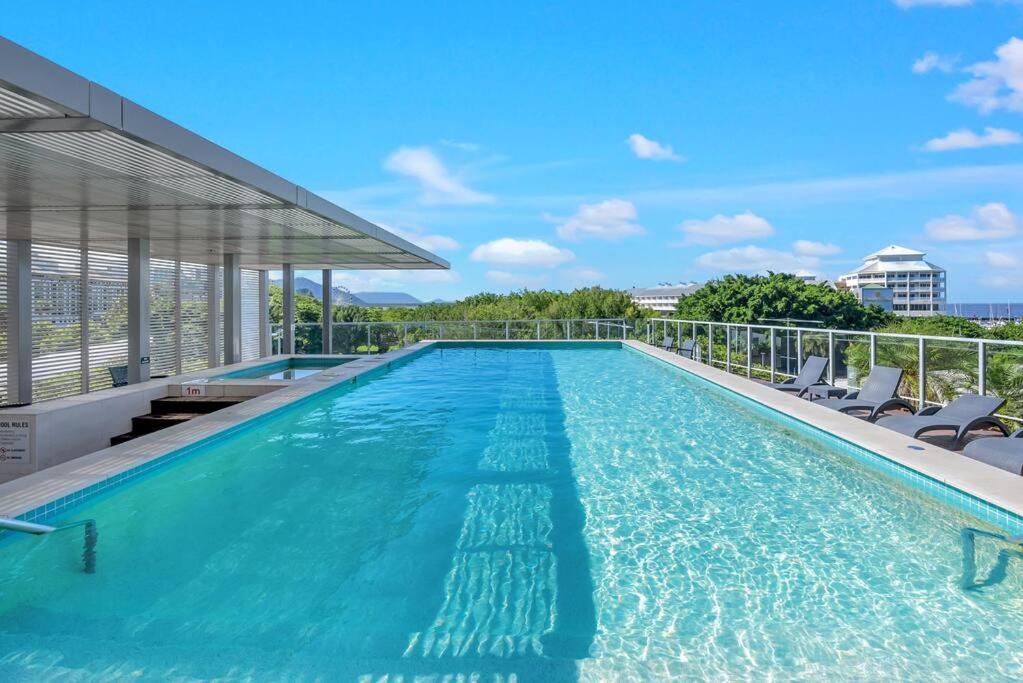 Panoramic Views At Harbour Light On The Waterfront *