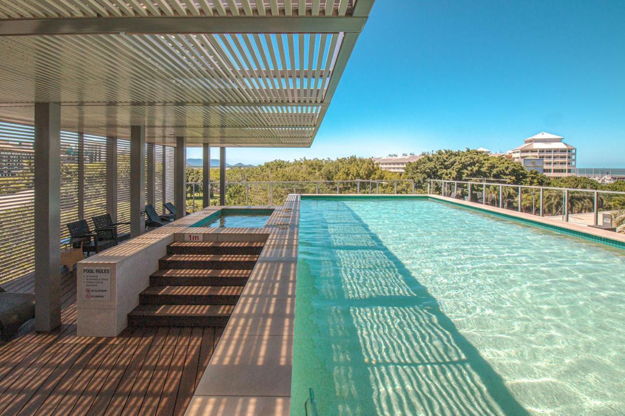 1007 Harbour Lights With Ocean Views *
