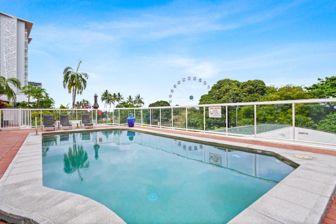 Tropical Tides At Esplanade Apartment Cairns
