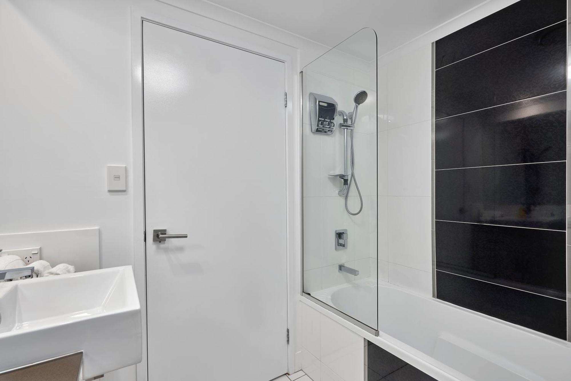 Vision Aparthotel Cairns