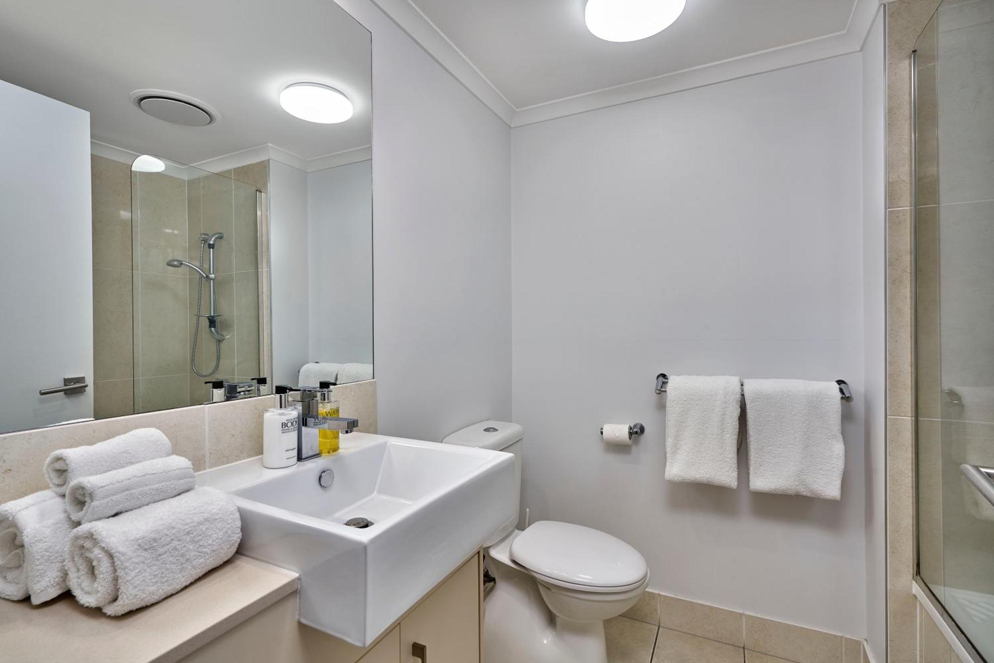Vision 5* Cairns