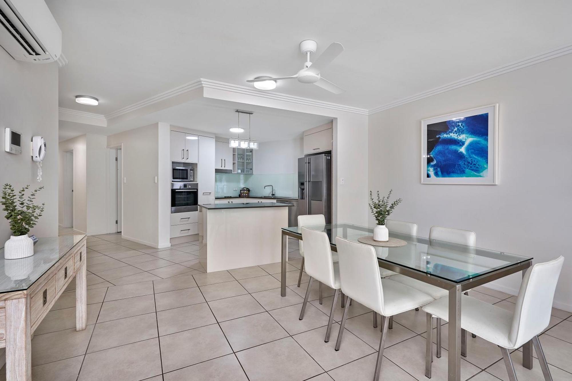 Vision 5* Cairns