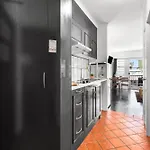 Villa Vaucluse Apartments