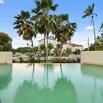 Stylish Apartment Near Esplanade & City Centre