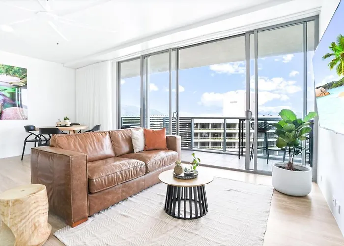 1007 Harbour Lights With Ocean Views