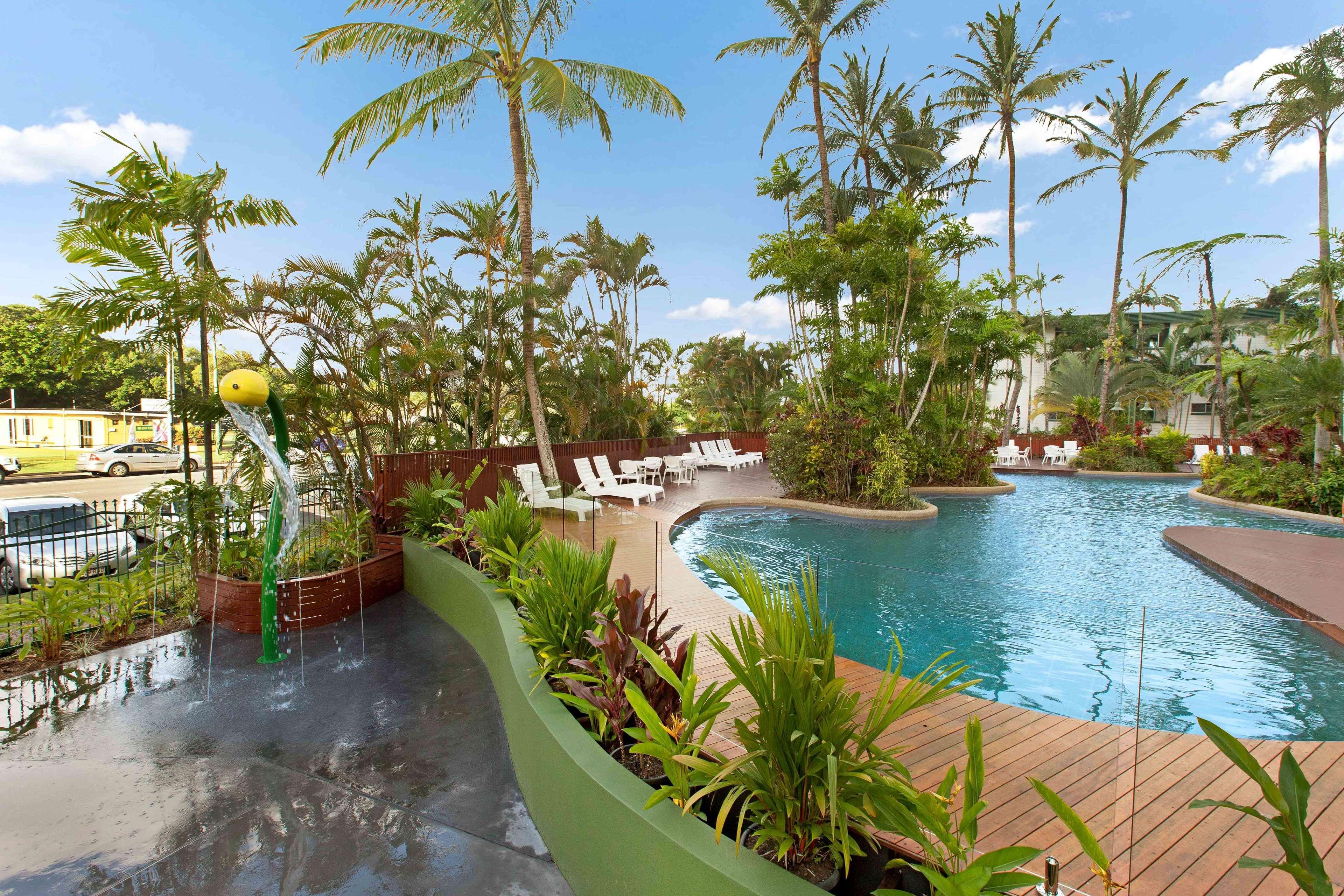 Rydges Esplanade Hotel