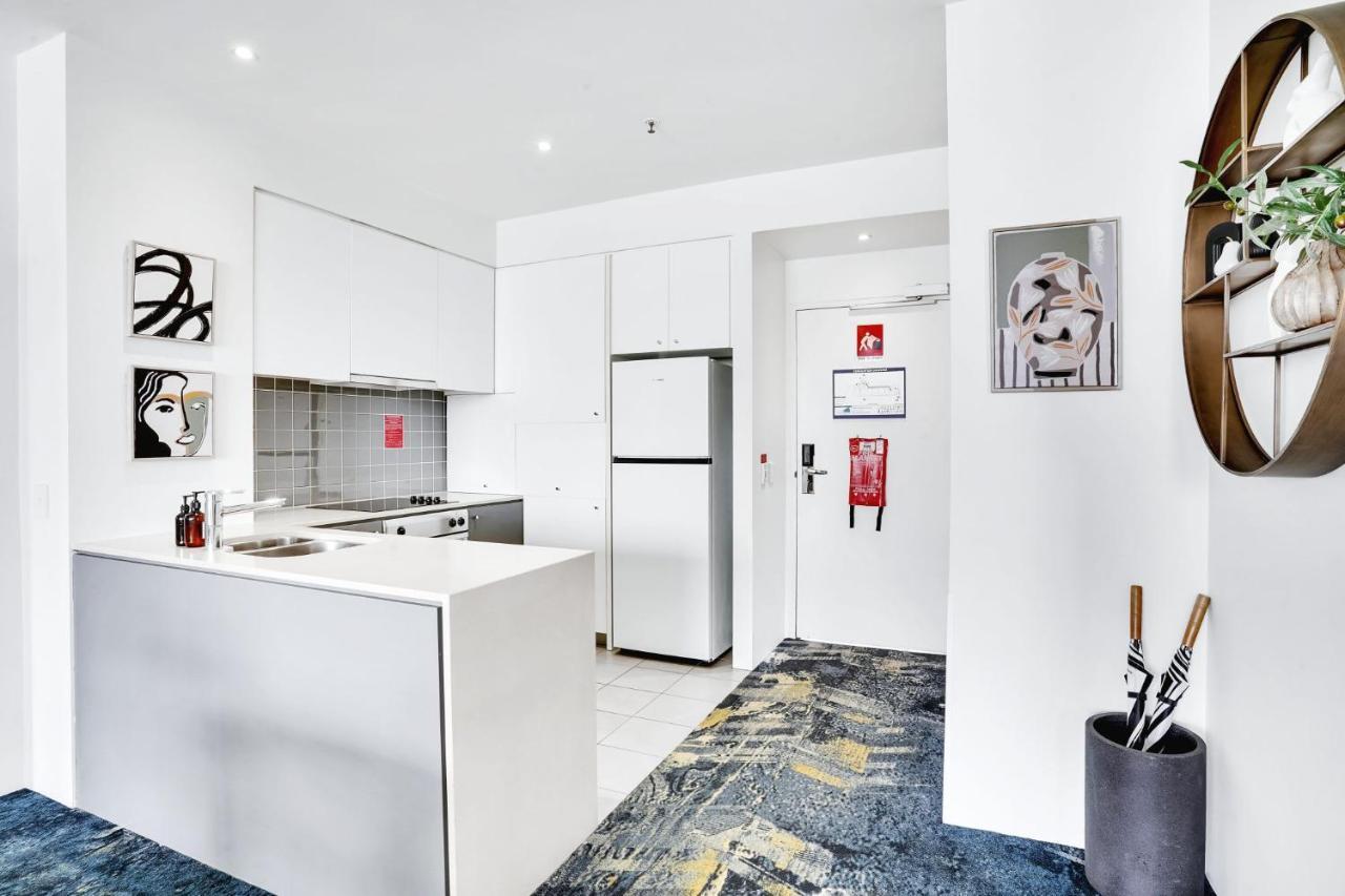 Apartment 901 Harbour Lights With Ocean Views