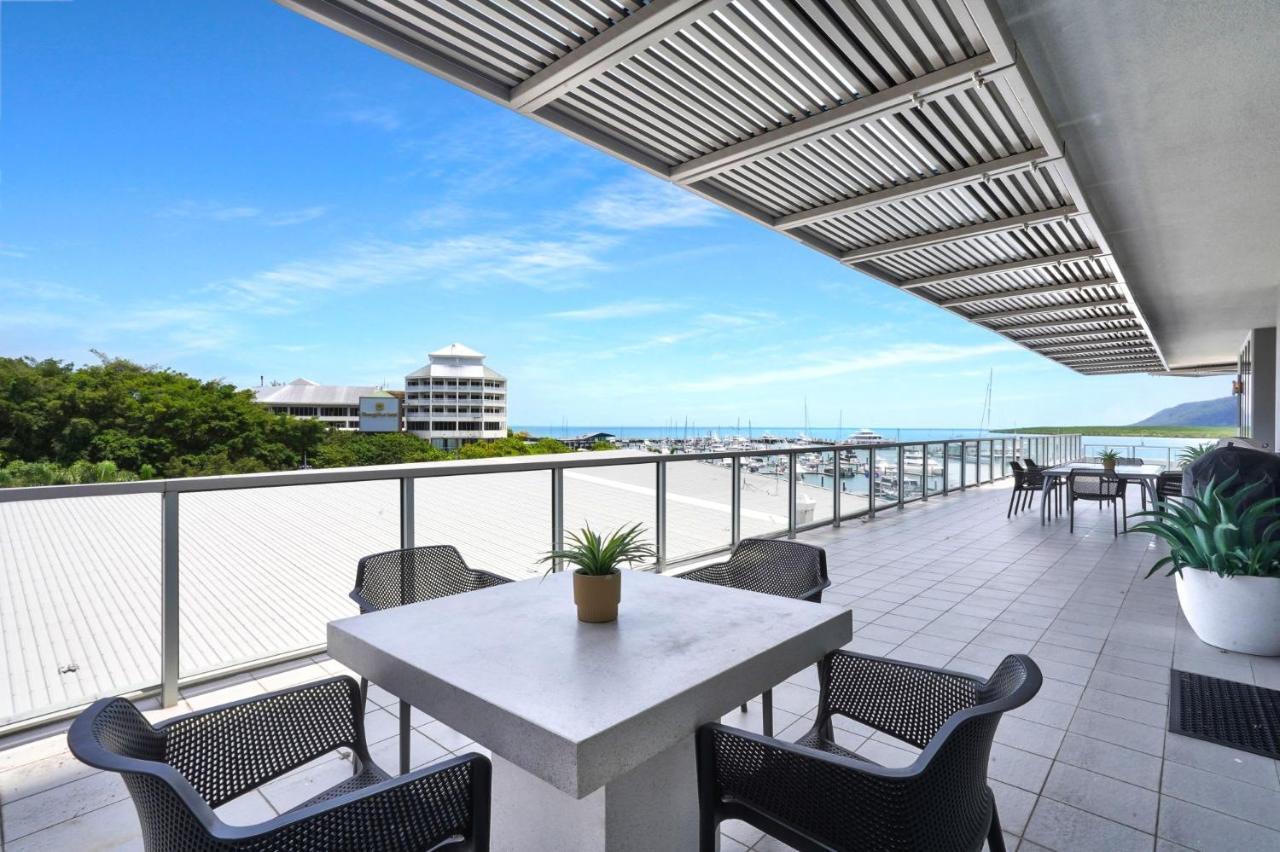 Apartment 11 Harbour Lights With Ocean Views *