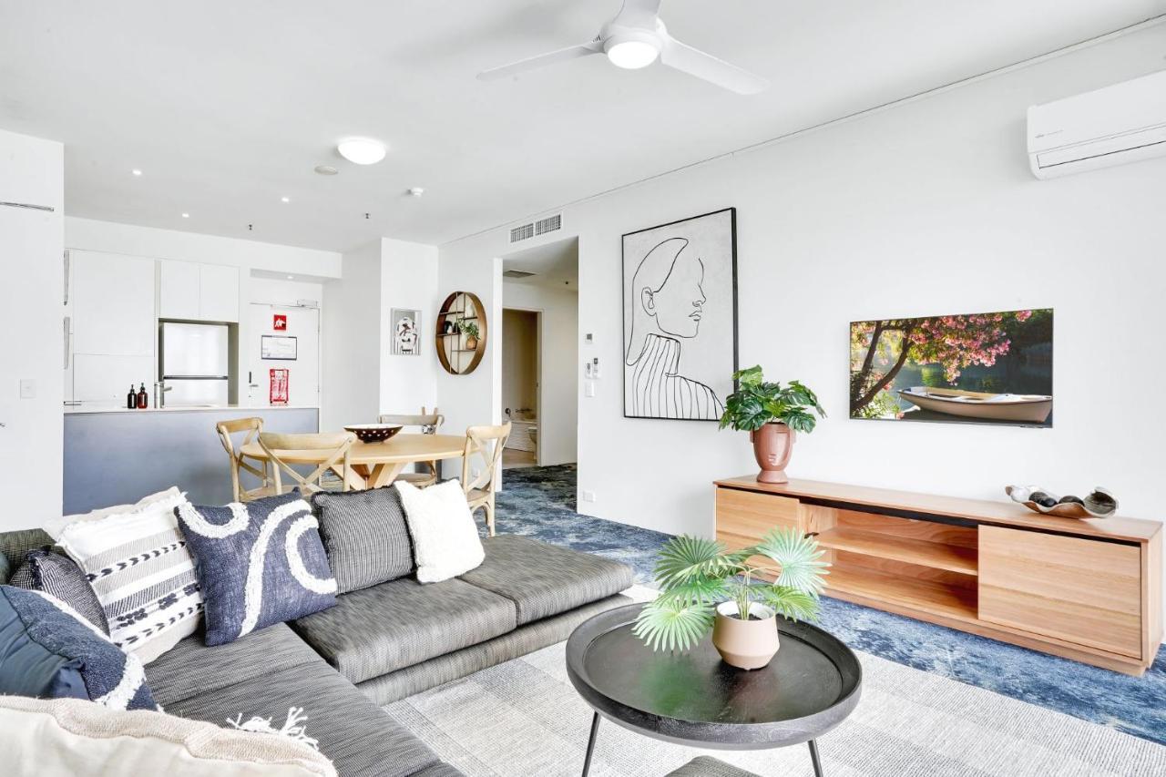 901 Harbour Lights With Ocean Views *