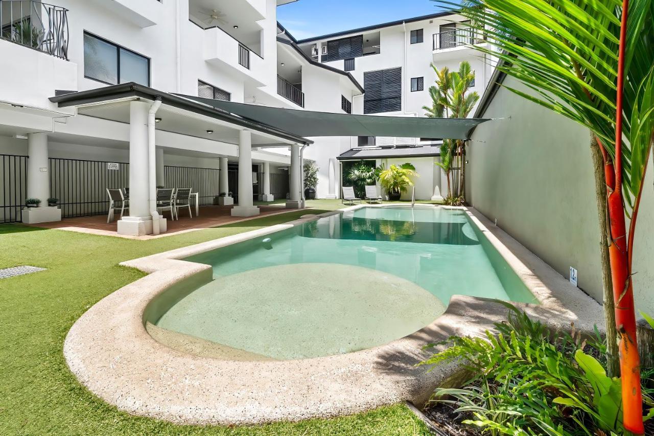 Spacious 3 Bedroom Townhouse In *