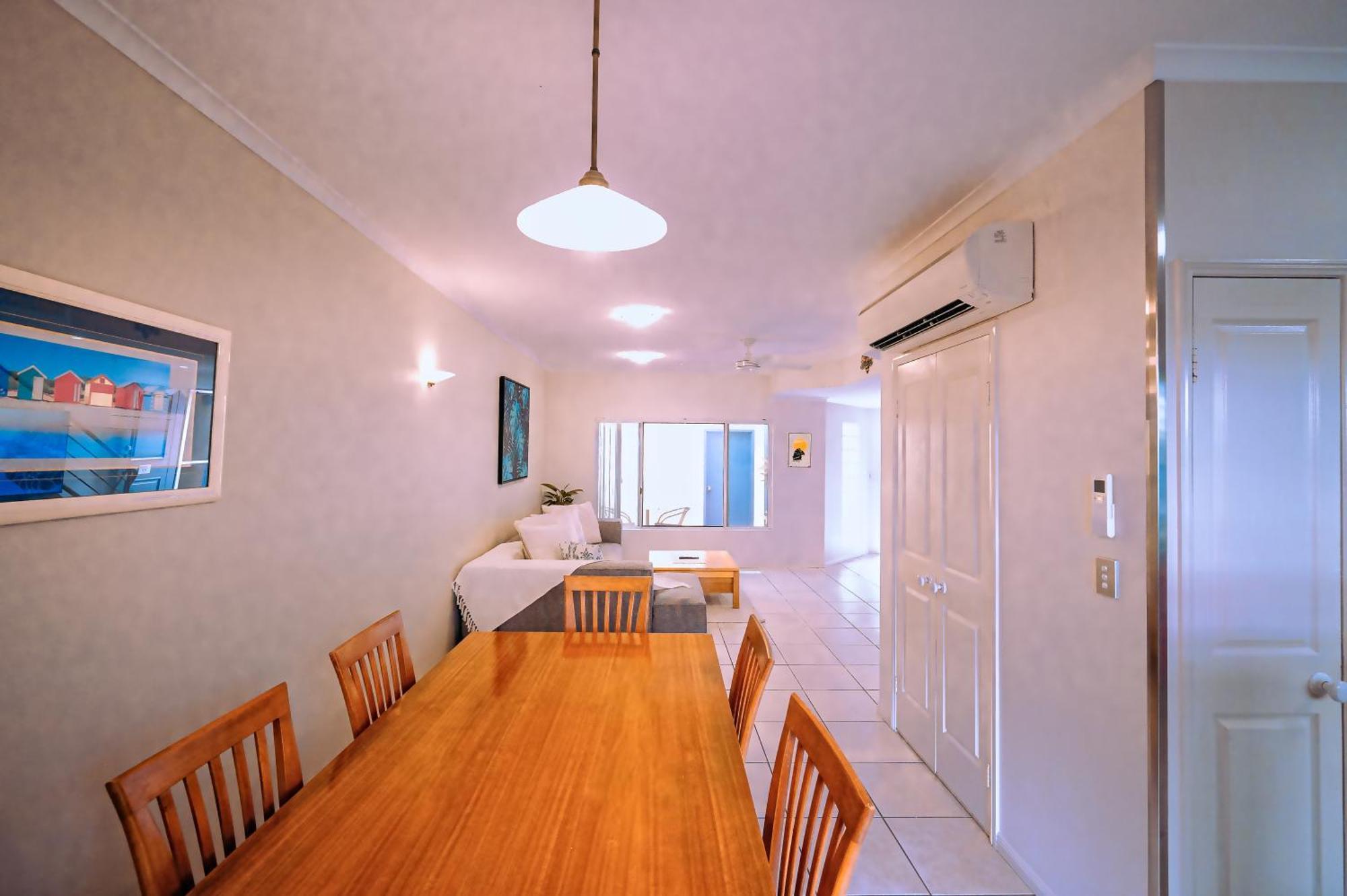 Royale Apartment