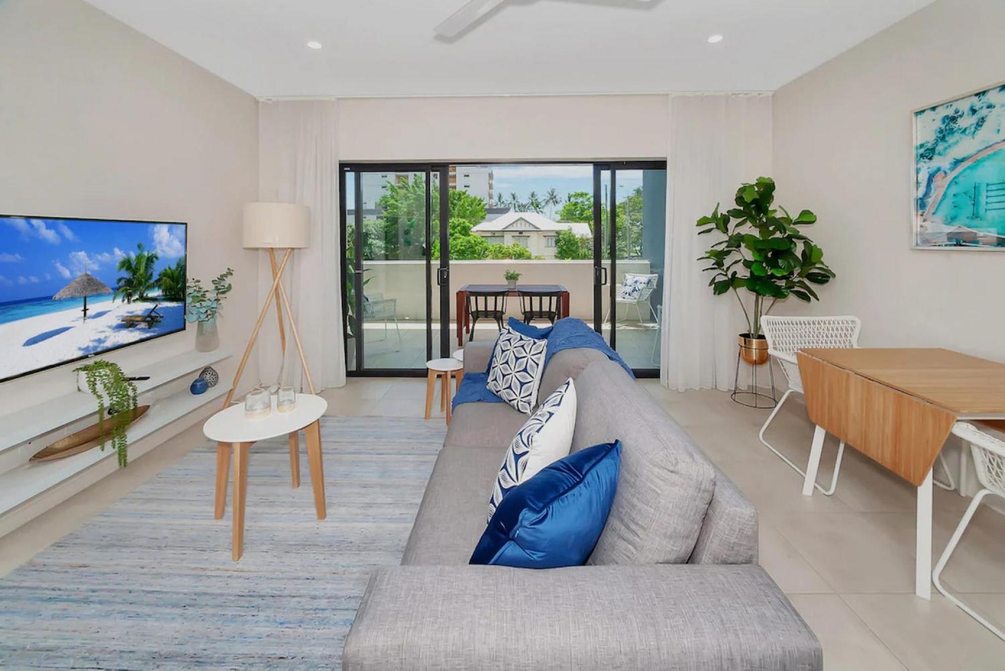 Coastal 2-bed With Parking & Pool By The Ocean Apartment *