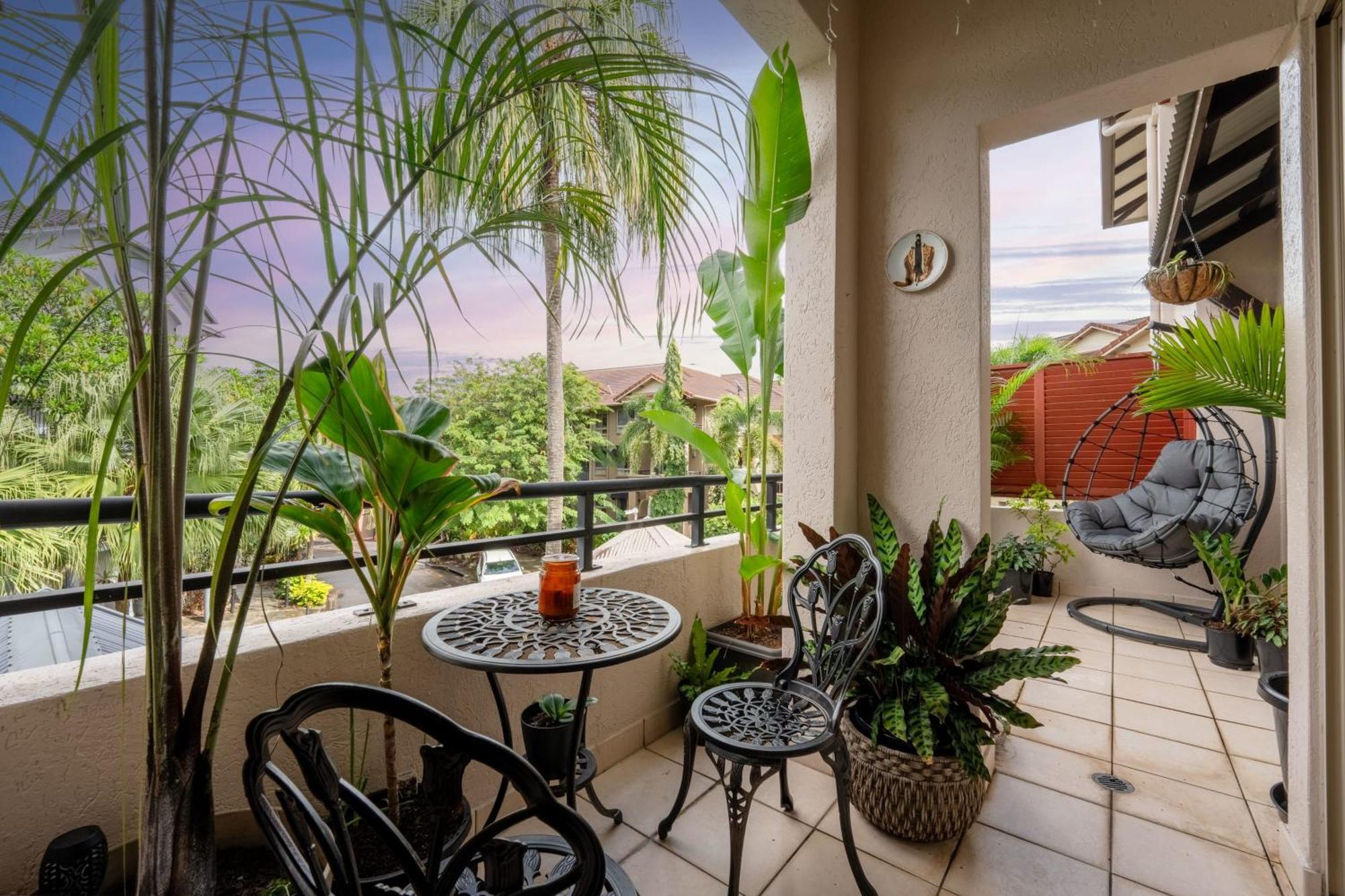 Lily Lakes - Style Living Cairns