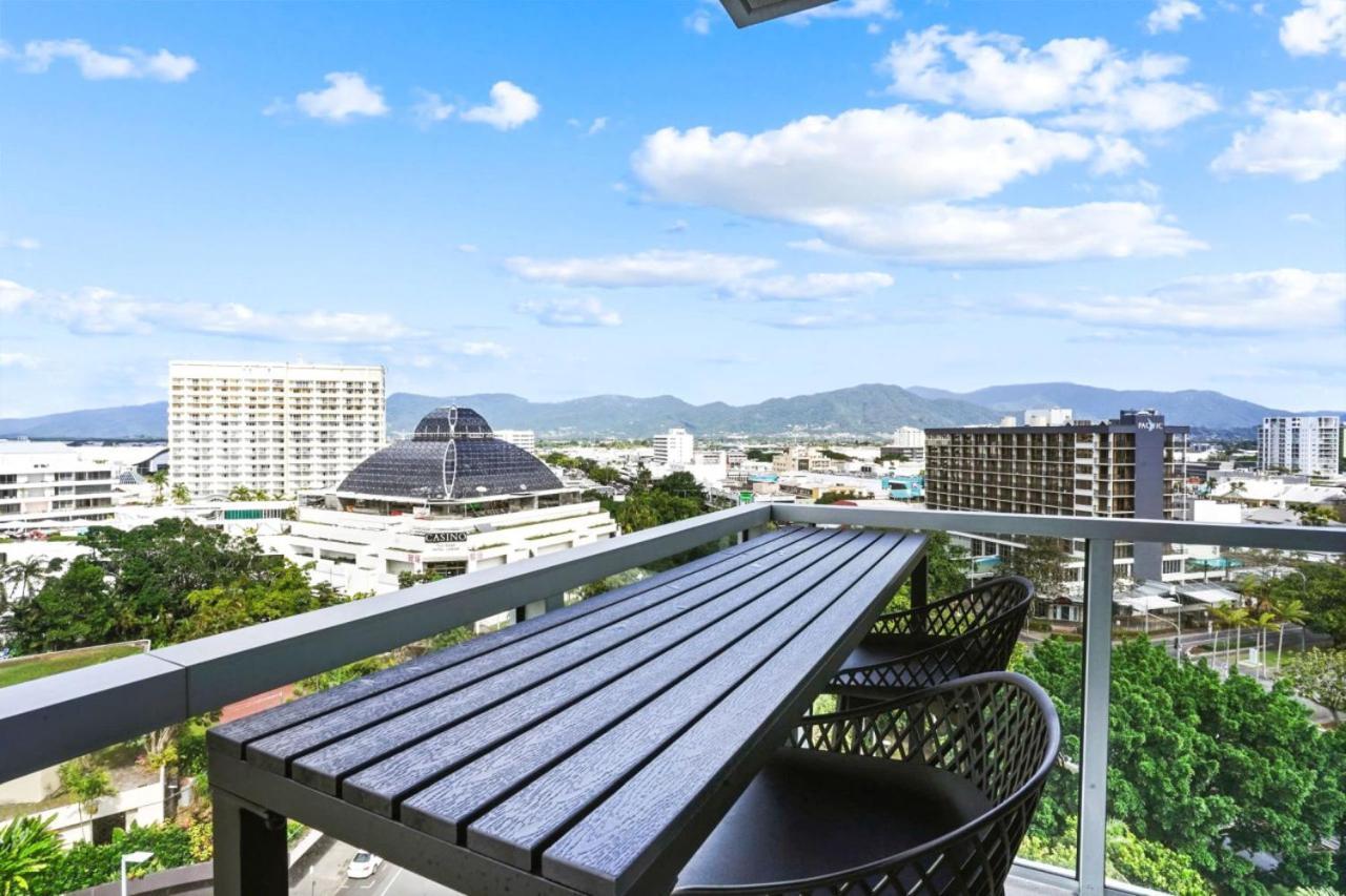 Apartment 1007 Harbour Lights With Ocean Views *