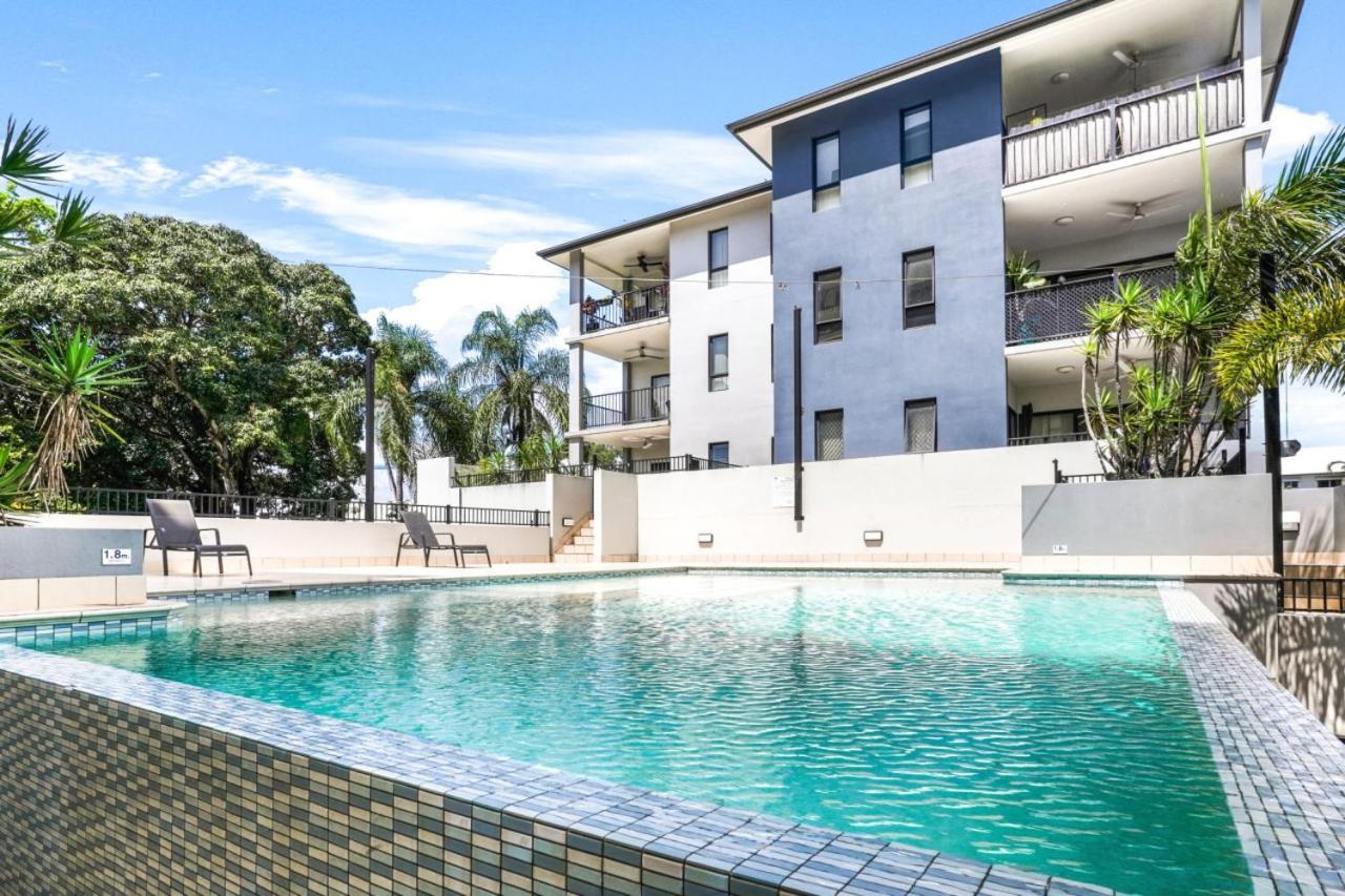 Accent On Mcleod - Breezy Outdoor Living Apartment Cairns