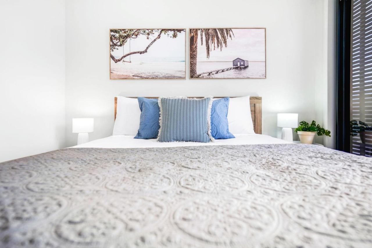 Accent On Mcleod - Breezy Outdoor Living * Cairns