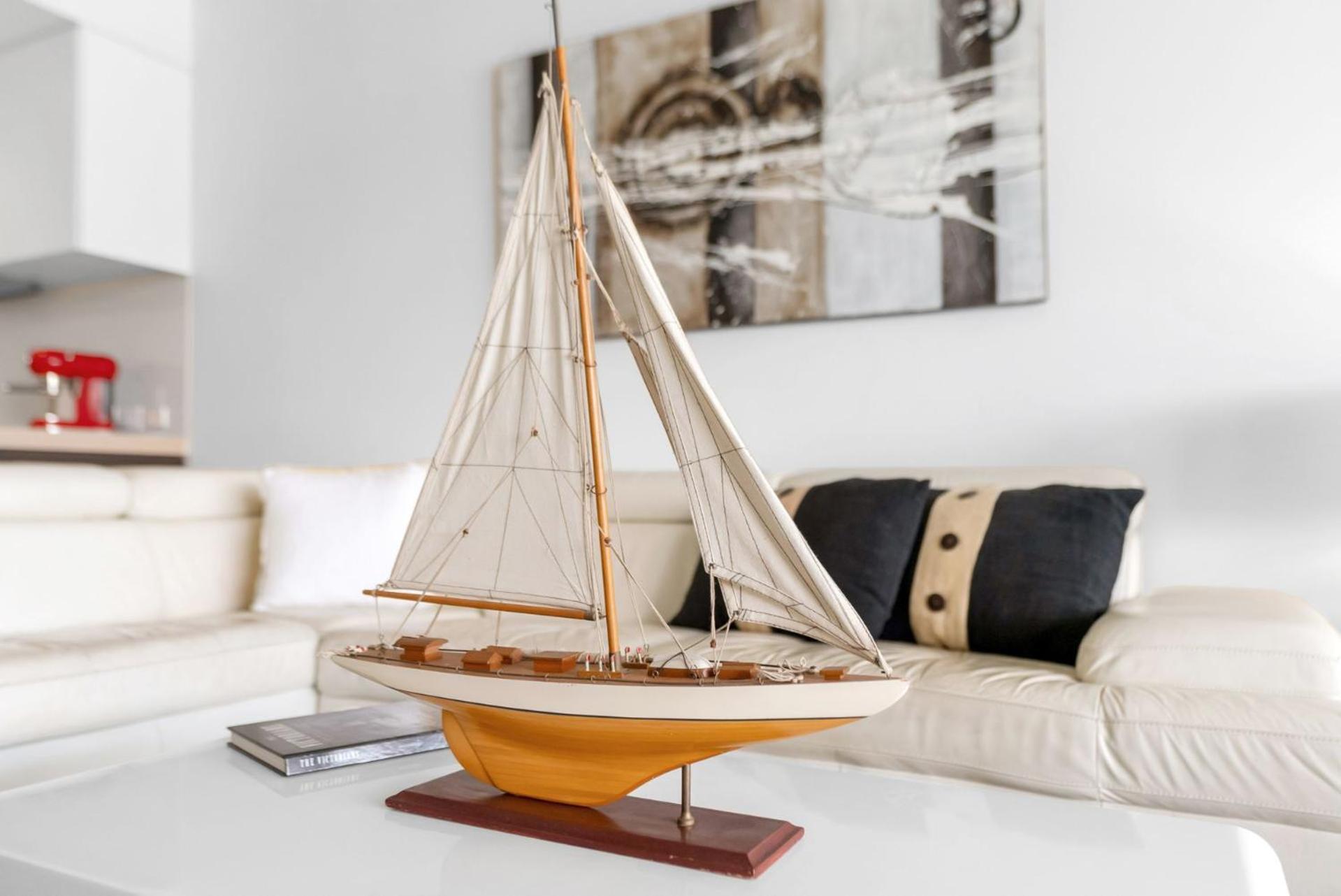 Belle Escapes 52 Harbour Lights With Ocean View *