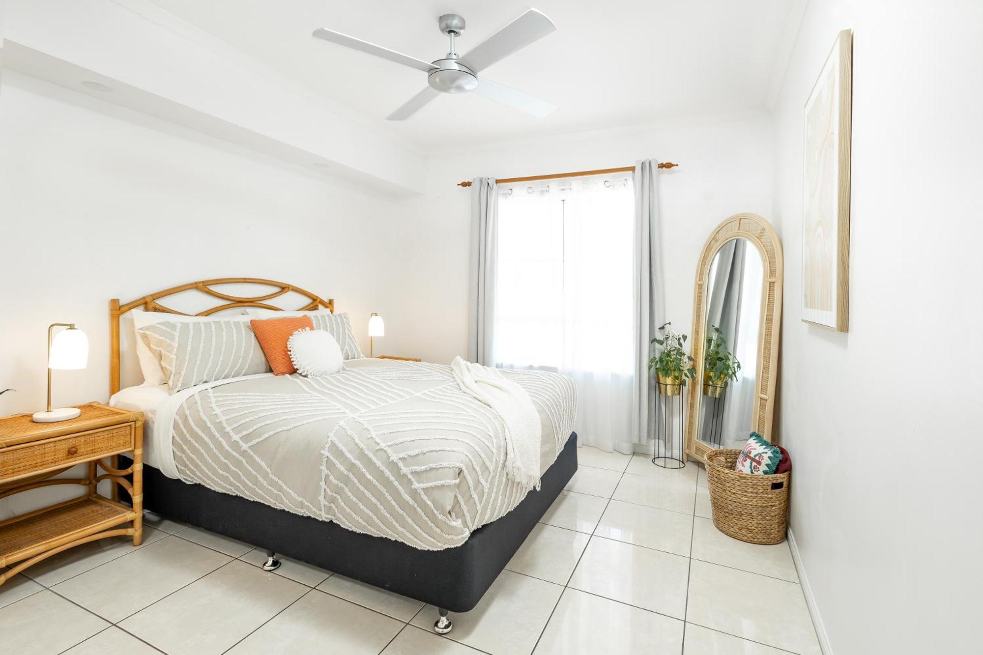Elevated 2br Modern Furnished Terrace * Cairns