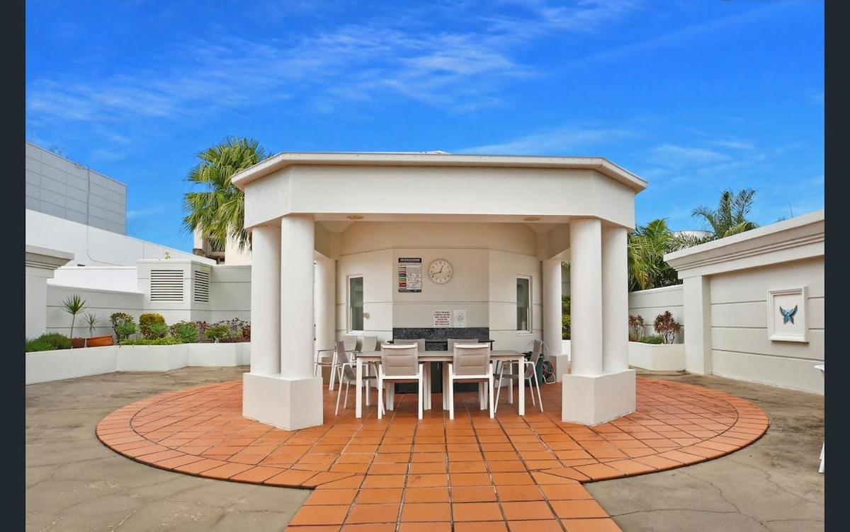 Tropical 2br In Heart Of Cairns