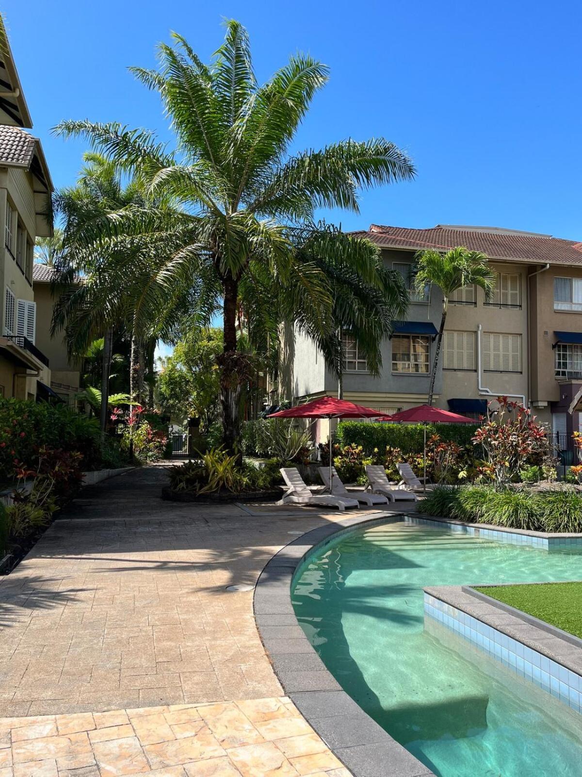 Bulloo Lagoon Oasis Luxury Resort Apartment *