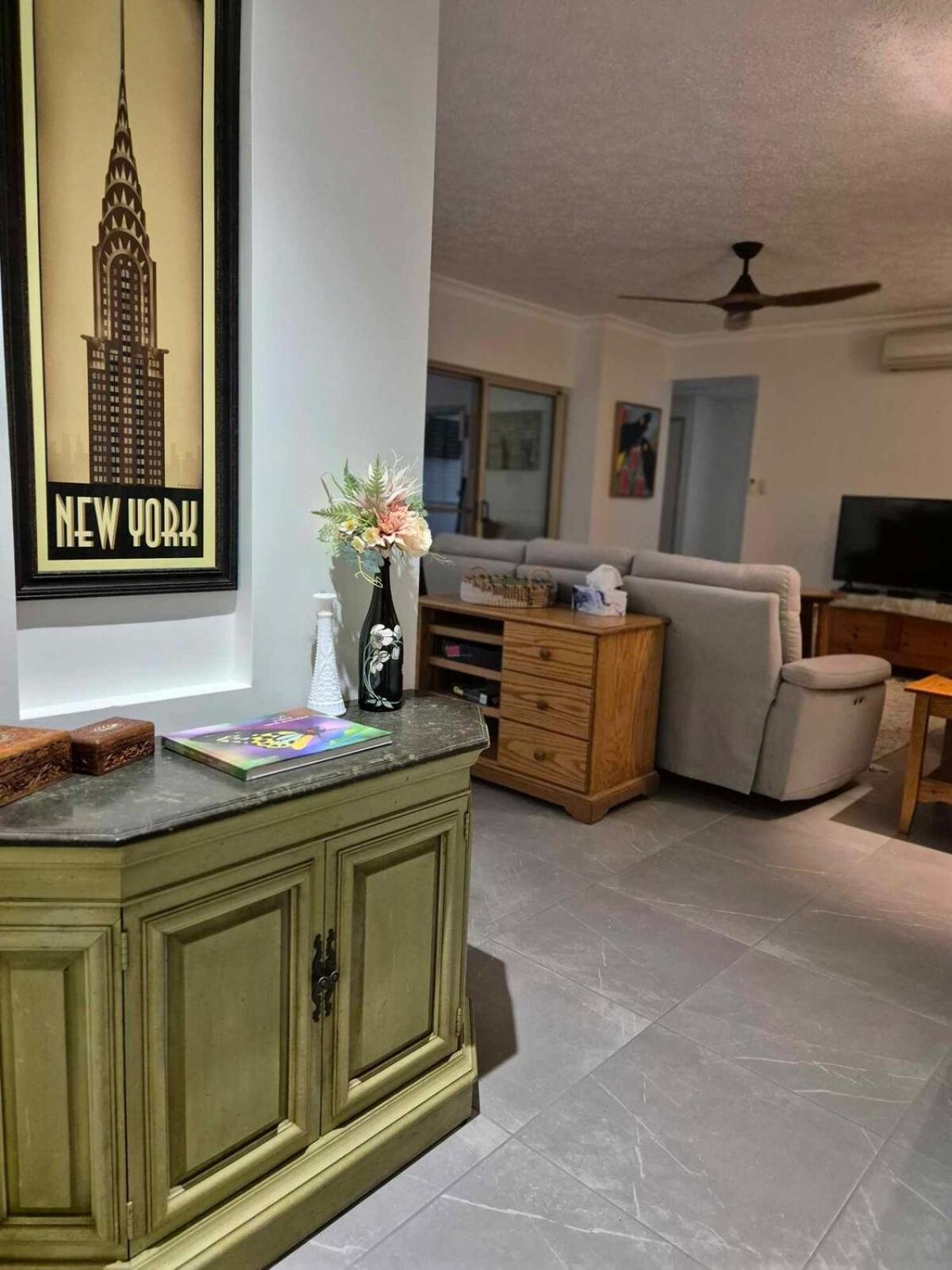 Bulloo Lagoon Oasis Luxury Resort Apartment