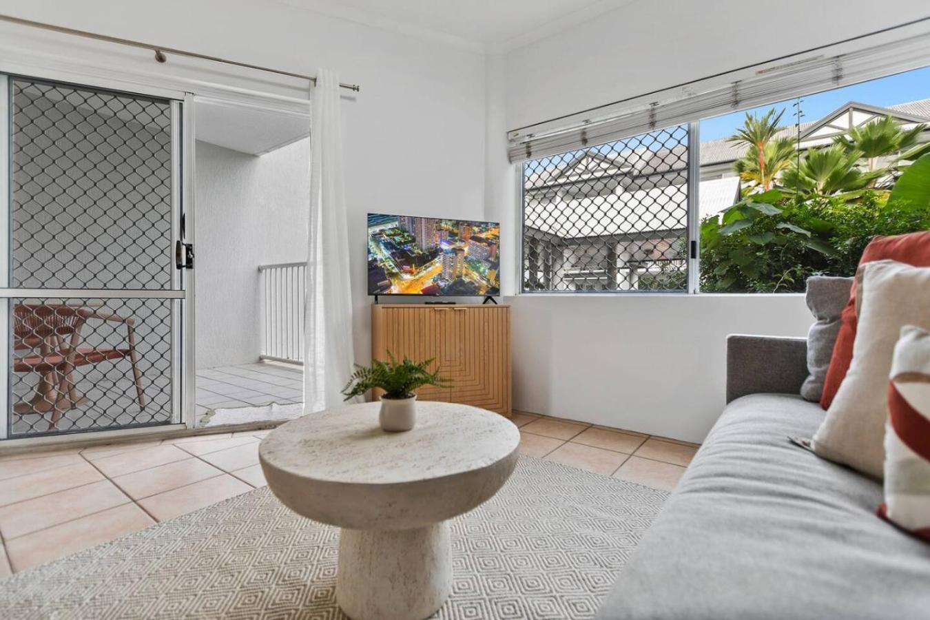 Apartment Tropical Bliss Swim In Swim Out Cairns