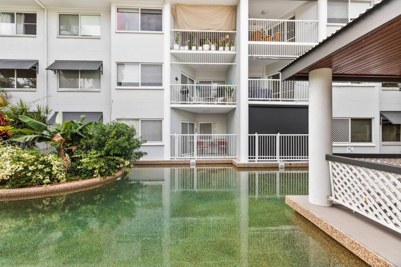 Tropical Bliss Swim In Swim Out Cairns