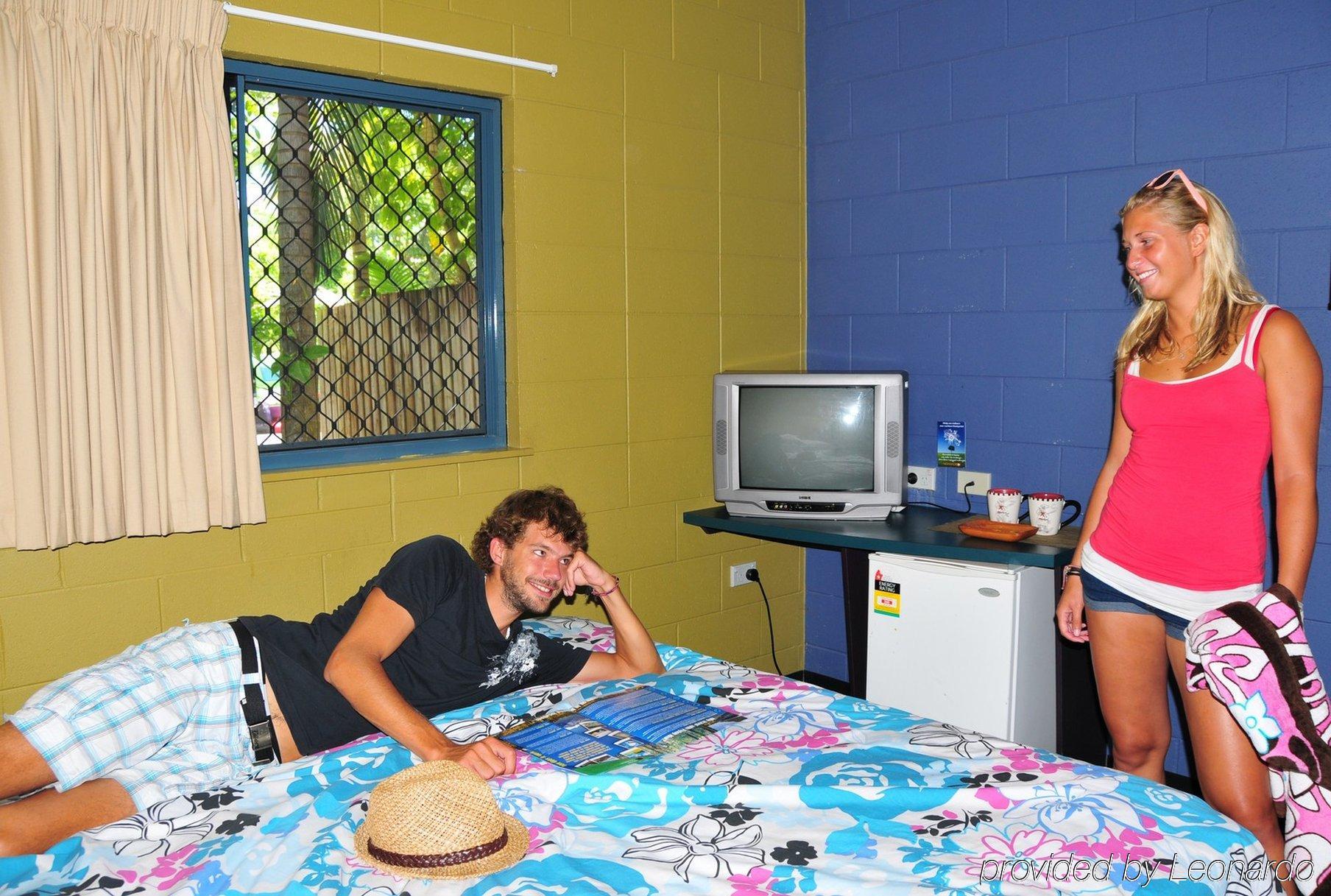 Summer House Hostel