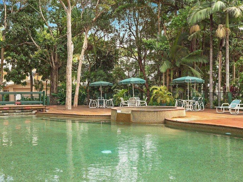 Apartment Attenborough Cairns
