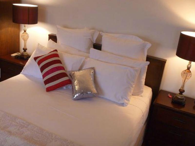 Hotel A Gail Cairns