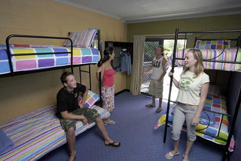 Summer House Hostel Cairns