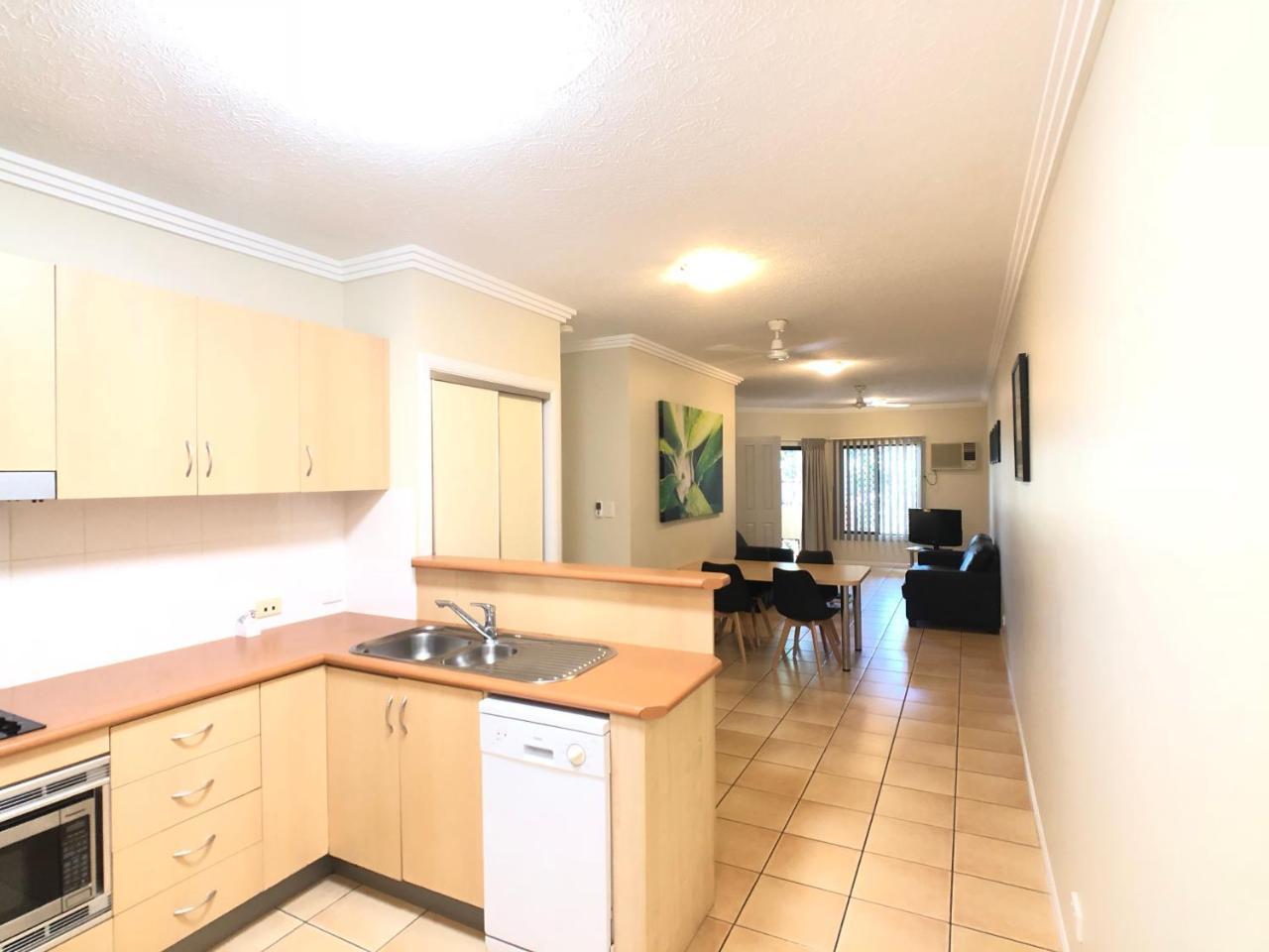 Plaza Aparthotel Cairns