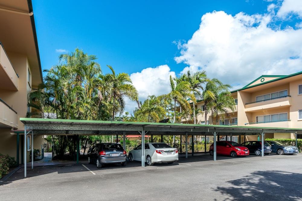 Aparthotel Tradewinds Mcleod
