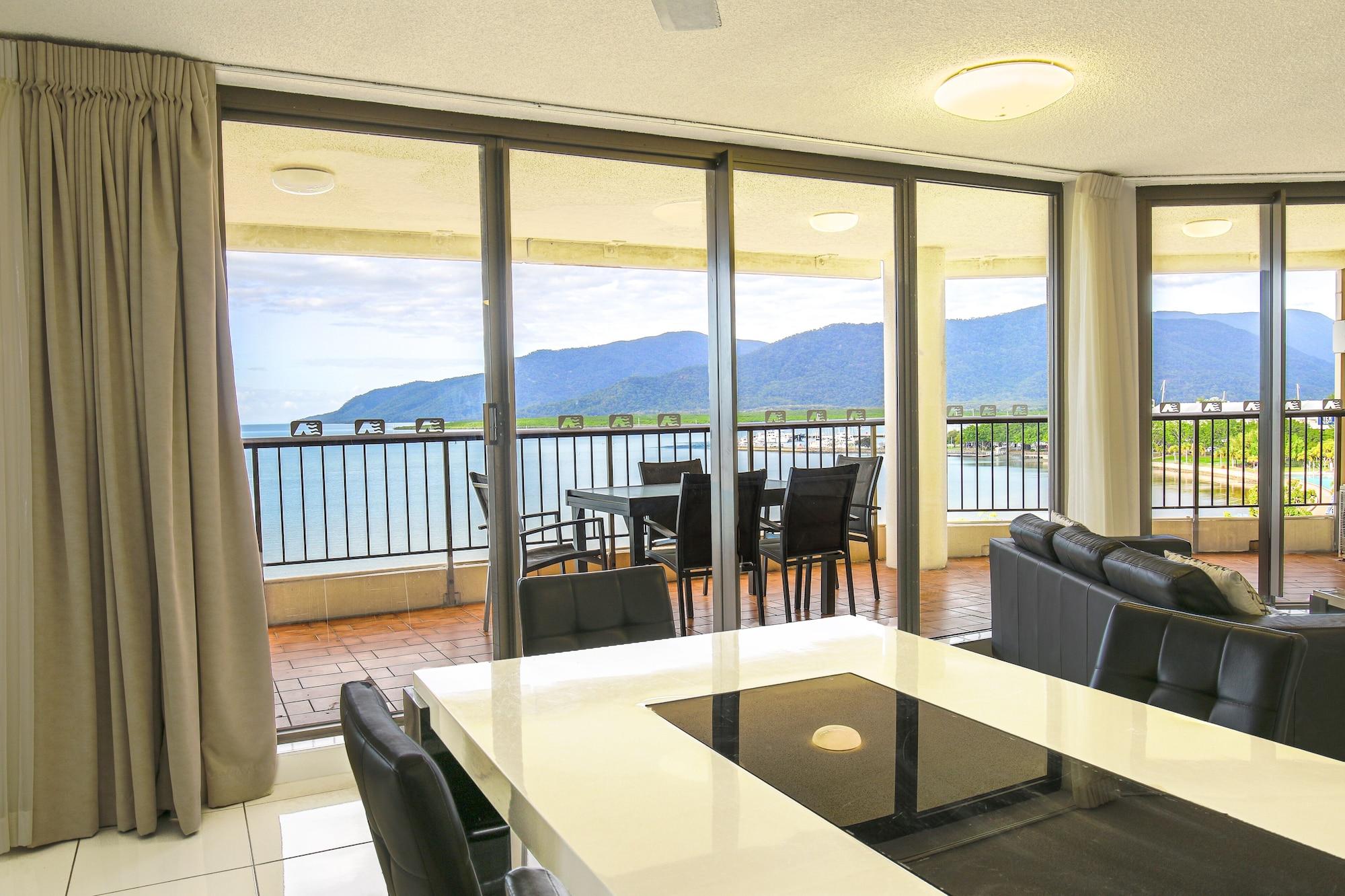 Aquarius Aparthotel Cairns