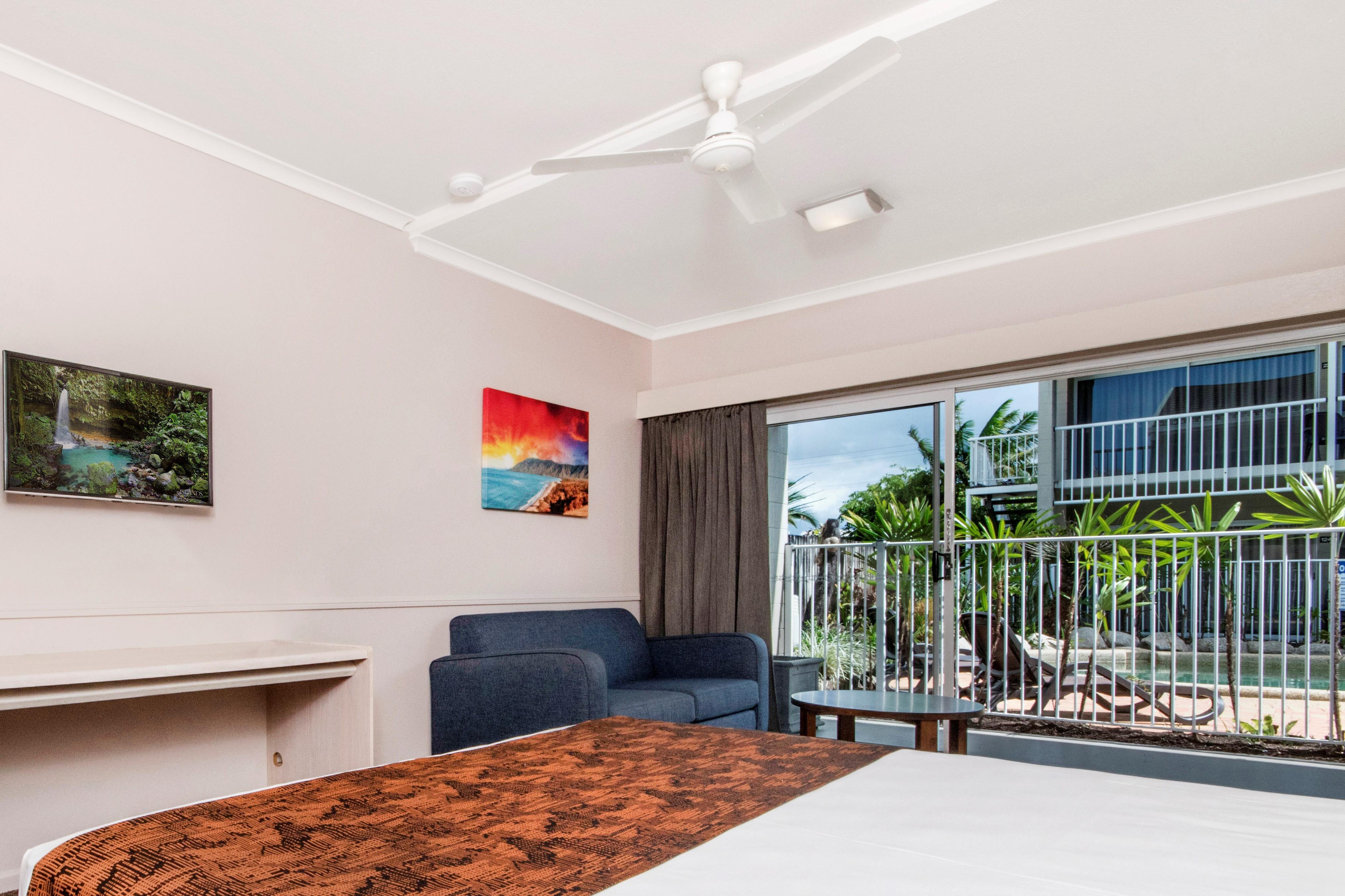Comfort Inn 4*
