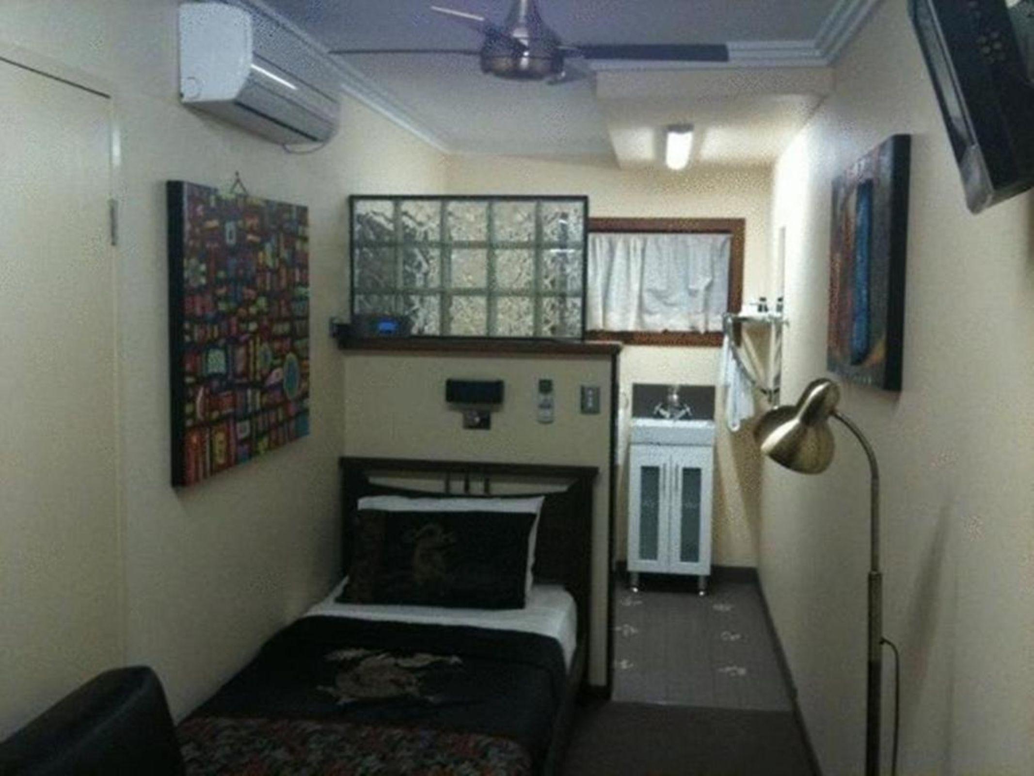 Aspect Cairns