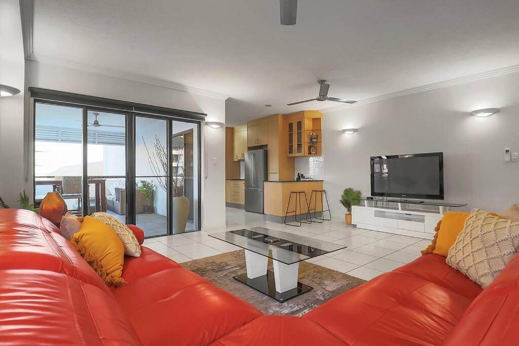 Apartment An Abode On Abbott - In The Heart Of The Cairns