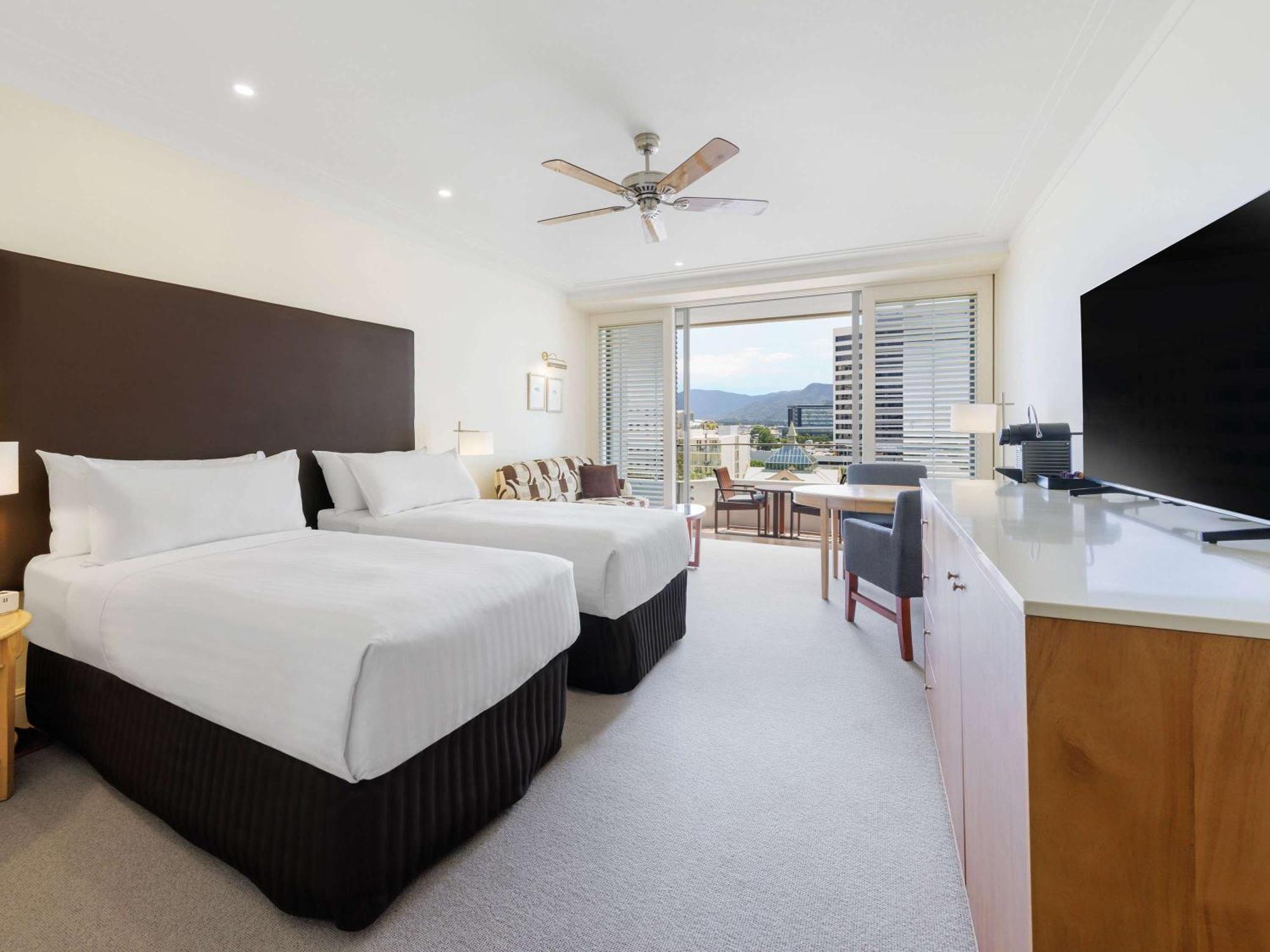 Pullman Reef Casino Hotel