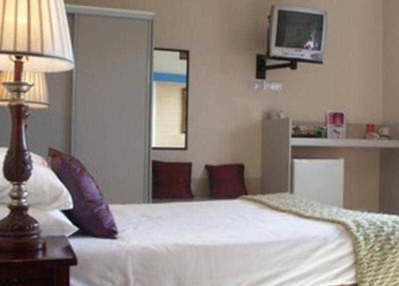 Aspect Motel 4*